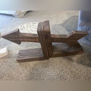 Rustic Wooden Arrow Bookends